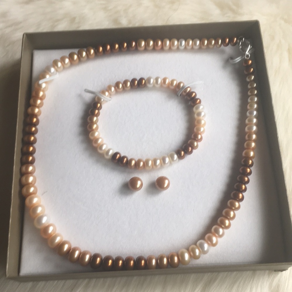 Honora Pearl Collection